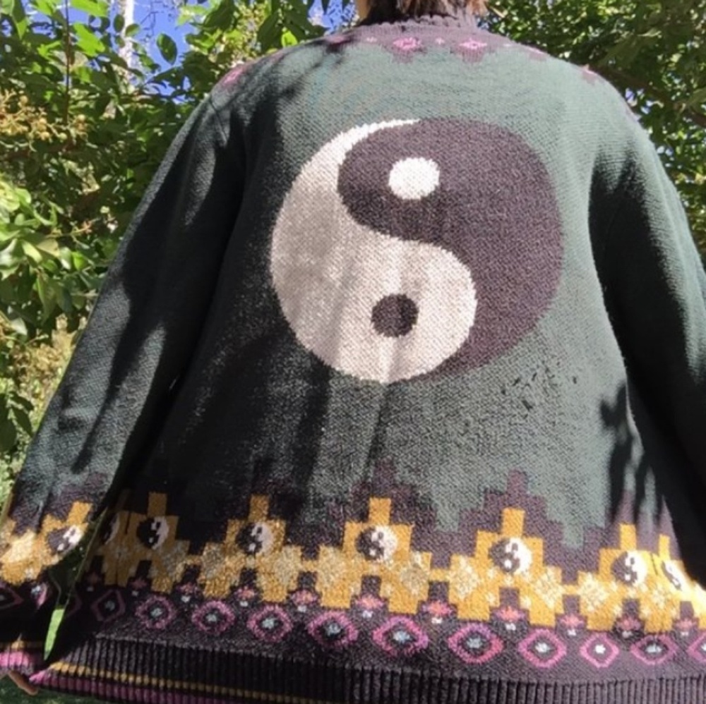 ❤on hold❤UO Oversized ying-yang Cardigan